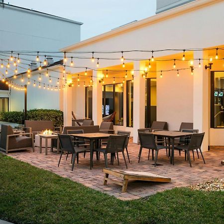 Hotel Courtyard Melbourne West Extérieur photo