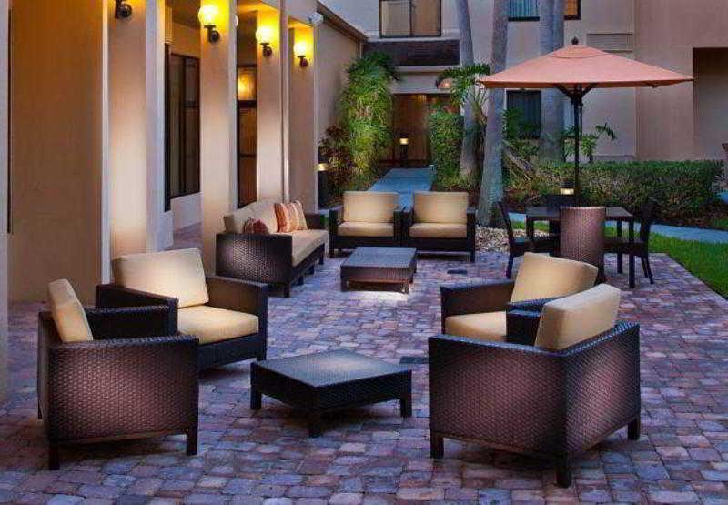 Hotel Courtyard Melbourne West Extérieur photo