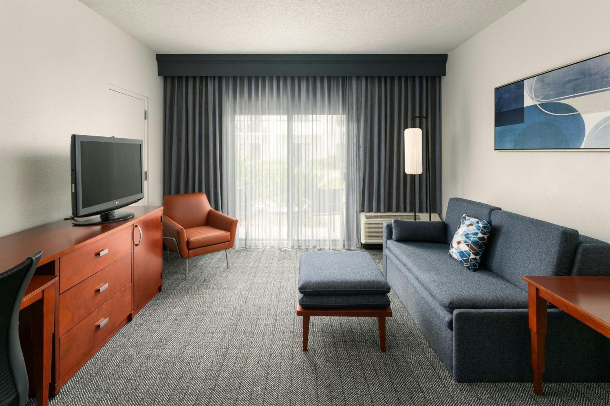 Hotel Courtyard Melbourne West Extérieur photo